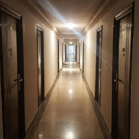 Apartament Yvo Mermaid & / Mangalia Saturn